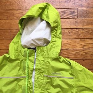 Patagonia boys rain jacket (L)